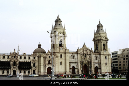 geography / travel, Peru, Lima, churches, the cathedral, built in 1755, view of main portal, main entrance, Plaza sde Armas, church, Latin America, South America, America, town, towns, Piruw, Pacific, coast, coastline, harbour, capital, Callao, Chalacos, ciudad de los reyes, UNESCO, World Heritage Site, , Stock Photo
