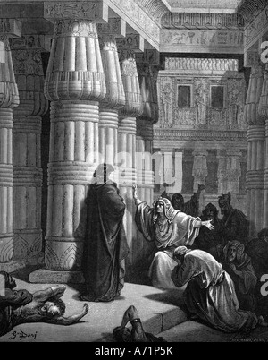 religion, biblical scenes, Pharaoh calling upon Moses to leave Egypt, engraving by Gustave Dore (1832 - 1883), 19th century, religion, Old Testament, Book of Genesis, Plagues of Egypt, , Artist's Copyright has not to be cleared Stock Photo