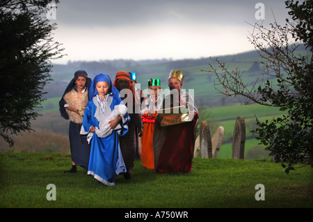 CHILDREN IN COSTUME BEFORE A PRIMARY SCHOOL NATIVITY PLAY IN A CHURCH DORSET UK Stock Photo