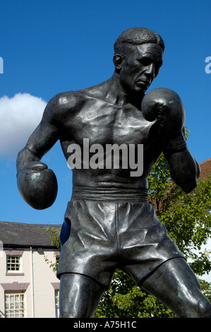 Warwick U K Statue of Randolph Turpin 1928 1966 Middleweight World Champion in 195 Stock Photo