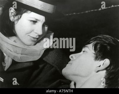 LONELINESS OF THE LONG DISTANCE RUNNER - 1962 British Lion film with Tom Courtney and Avis Bunnage Stock Photo