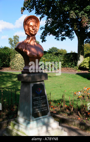 Bust of Catherine Booth, co-founder of the Salvation Army, War Memorial Park, Ashbourne, Peak District, Derbyshire, England Stock Photo