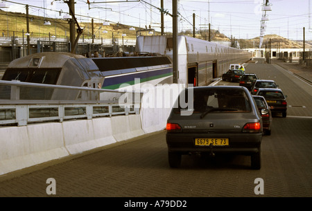 loading cars onto the channel tunnel rail link 1995 1995 Stock Photo ...