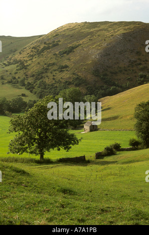 Derbyshire Dovedale remote barn in valley Stock Photo