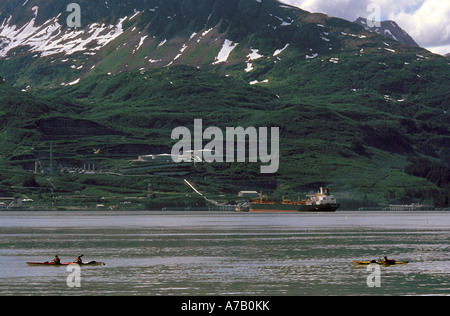 oil pipeline, valdez oil terminal, alaska, 1970s Stock Photo - Alamy