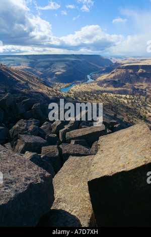 Elevated view of Deschutes River canyon in central Oregon USA Stock Photo