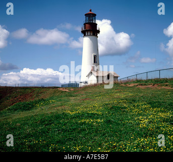 Lighthouse at Yaquinna Head near Newport on the Central Oregon Coast Stock Photo