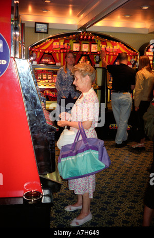 Old style slots in vegas