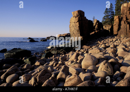 North America, US, ME, Monument Cove. Cobble beach. Atlantic Ocean.  Ocean Drive. Stock Photo