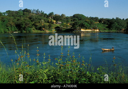 Fishing canoe on the Source of the Nile the location where Speke first  sighted the Source of the Nile in 1862 Jinja Uganda Stock Photo - Alamy