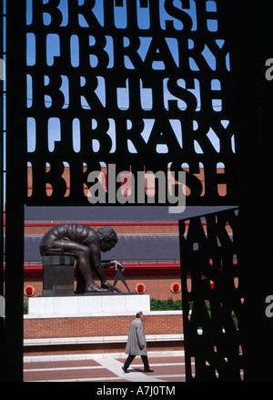 Sculpture Newton after Blake, New British Library, London. Architect: Colin St John Wilson Stock Photo