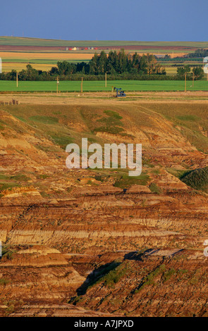 Meeting of badlands and Canadian prairies near Drumheller Alberta, Canada. Stock Photo