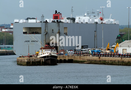 Jade Arrow the RoRo vehicle carrier capable of carrying 4200 cars On ...