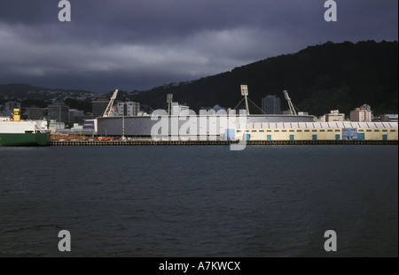 England cricket coach Duncan Fletcher at the WestpacTrust Stadium in  Wellington, New Zealand, during their net session, ahead of tomorrow's  second one-day international against New Zealand Stock Photo - Alamy