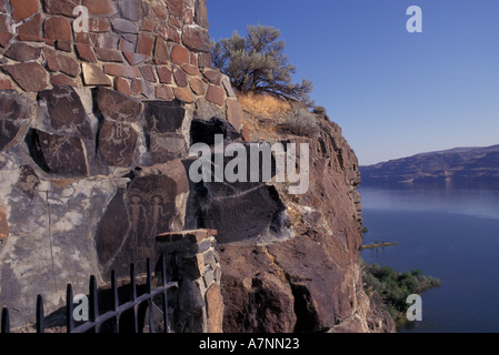 USA, WA, Lewis and Clark Trail, Gingko State Park, Vantage, Petroglyphs Stock Photo