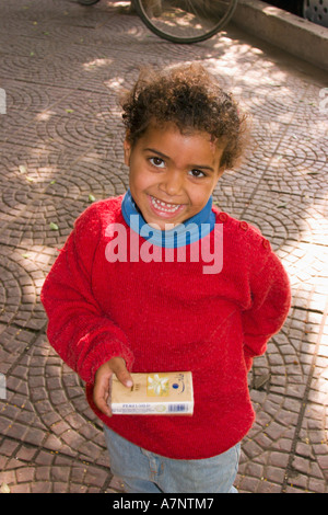 young Egyptian girl Stock Photo - Alamy