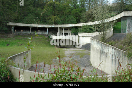 Bear pit at Dudley zoo designed by Russian architect Berthold Lubetkin 1935 1937 Stock Photo