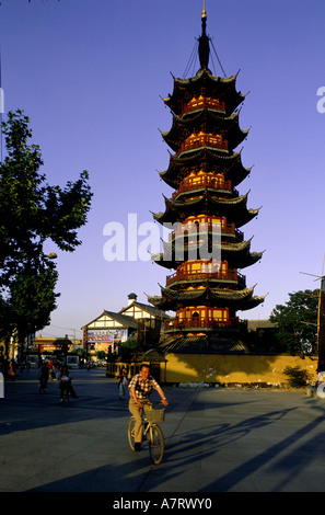 China, Shanghai, Longhua Buddhist temple (MR OK) Stock Photo