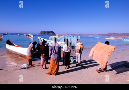 Yemen, the Indian Ocean coast, fishermen from Bir Ali Stock Photo