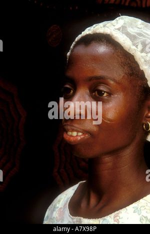 Ghana: Nsawkaw, Nsawkaw Cashew Ent. processing plant, portrait of Comfort Owusu (Brong-Ahafo Region), March. Stock Photo