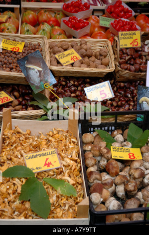 Switzerland, Lugano, Lake Lugano, nuts and mushrooms at vegetable stand Stock Photo