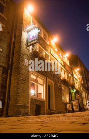The Fleece a pub in Haworth West Yorkshire at night Stock Photo