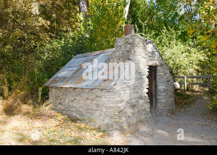 Restored cottage in Arrowtown Chinese gold miners settlement Otago New Zealand Stock Photo