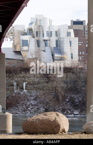 Weisman Art Museum by architect Frank Gehry above Mississippi River. University of Minnesota Campus Minneapolis Minnesota USA Stock Photo