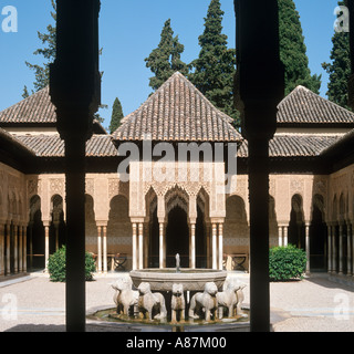 Patio de los Leones (Patio of the Lions) in the Palacios Nazaries, The Alhambra, Granada, Andalucia, Spain Stock Photo