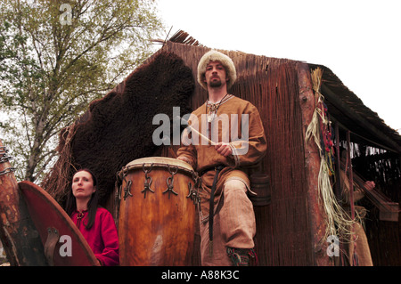 ancient wooden slavic house. slavic historical heritage Stock Photo - Alamy