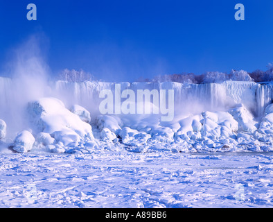USA New York Niagara Falls view of the American Falls frozen over in winter Stock Photo