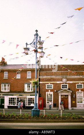 Berkshire Henley on Thames High Street K6 Phone Box and regatta bunting Stock Photo