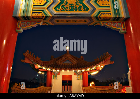 The Thean Hou Temple lanterns all lighted up during Chinese New Year ...