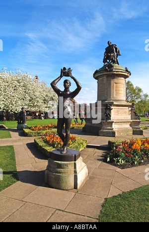 Stratford upon Avon William Shakespeare statue including sculpture of Prince Hal Stock Photo