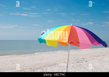 UMBELLAS ON THE BEACH AT GULFSIDE CITY PARK ON THE GULF OF MEXICO ON SANIBEL ISLAND IN SOUTHWEST FLORIDA Stock Photo