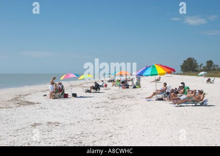 UMBELLAS ON THE BEACH AT GULFSIDE CITY PARK ON THE GULF OF MEXICO ON SANIBEL ISLAND IN SOUTHWEST FLORIDA Stock Photo