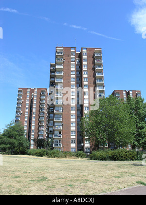 Tower blocks, Portland Estate, Walworth, Southwark London SE17 Stock Photo