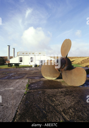 dh Scapa Flow Visitors Centre HOY ORKNEY HMS Hampshire propellor Naval museum war propeller Stock Photo