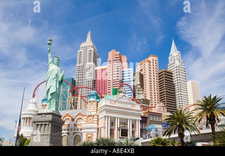 [Flag at half-mast due to death of 'Pope Jean Paul II']  'New York, New York' landmark in 'Las Vegas' (Rare image) Stock Photo