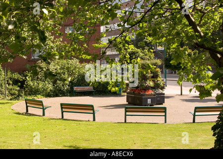 Cheshire Stockport Town Centre public garden opposite War Memorial Art Gallery Stock Photo