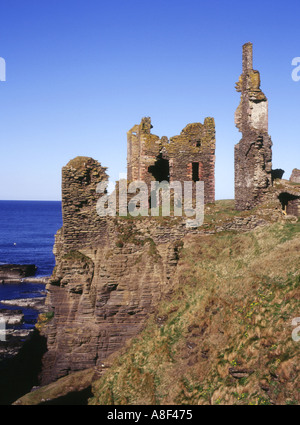 dh  NOSS HEAD CAITHNESS Scotland Castle Girnigoe and Castle Sinclair cliff ruin coast castles