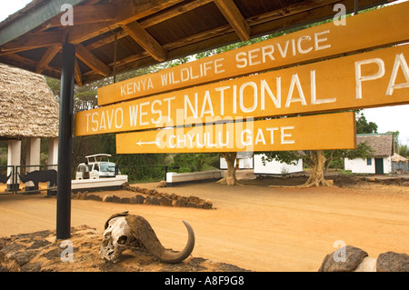 Entrance gate Tsavo West National Park Kenya Stock Photo: 21789188 - Alamy