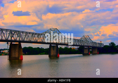 George Rogers Clark memorial bridge in Louisville Kentucky Stock Photo