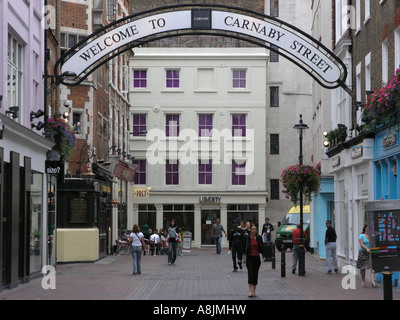 welcome to carnaby street swinging 60's london sign over street england uk gb Stock Photo