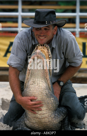 Florida, Orlando, Gatorland, Alligator wrestling Stock Photo
