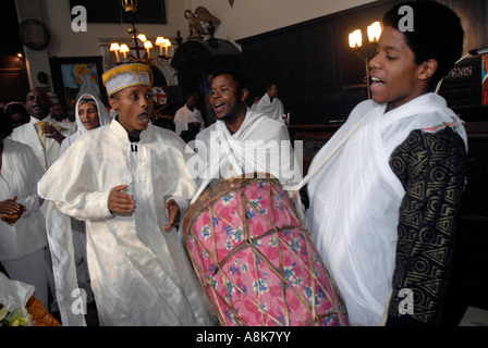 Ethiopian Orthodox Christian singing, in the town of Gonder, Ethiopia ...