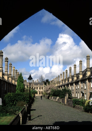 Vicars Close in Wells an old 14th century historical residential Cul de sac street of Grade I listed buildings framed by arch in Somerset England UK Stock Photo