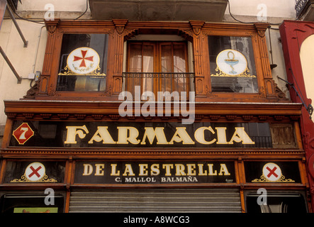 Farmacia de la Estrella, pharmacy, city of Barcelona, Barcelona, Barcelona Province, Spain, Europe Stock Photo