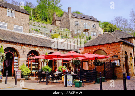 iron bridge village alongside in the valley of the river severn shropshire midlands england uk Stock Photo