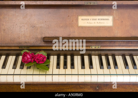 Mallorca Kartause Valdemossa Chopin Museum piano roses Stock Photo